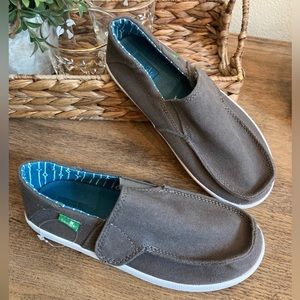 Sanuk Boys canvas slip on shoes - Size 13